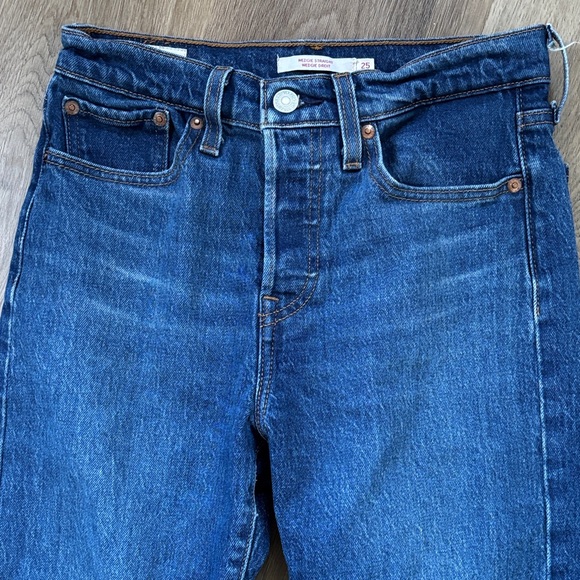 Levi's WEDGIE STRAIGHT Blue Jeans 25 - Picture 7 of 10